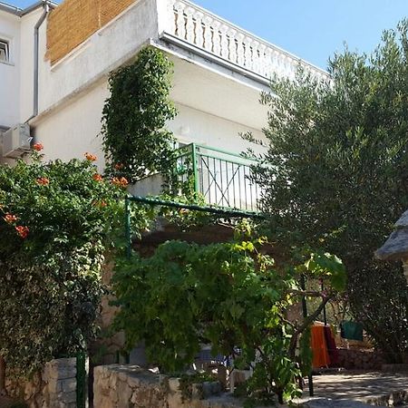 Apartments Eva Primošten Екстериор снимка