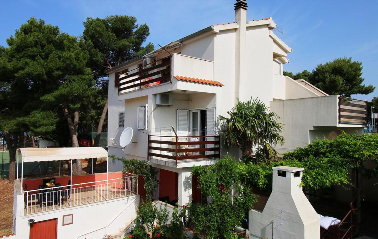Apartments Eva Primošten Екстериор снимка